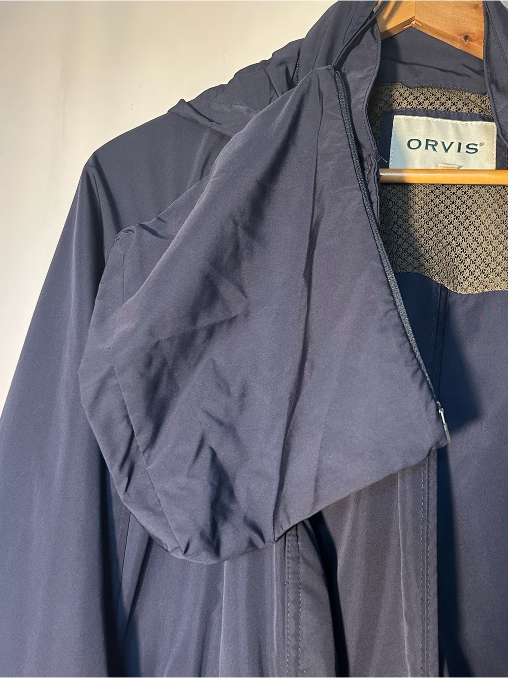 Orvis Coat Size L Pack and Go Navy Women's Trench Packable Rain Outdoor Gorpcore - Picture 10 of 12